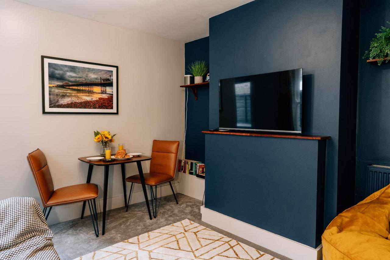 Sanctuary-By-Sea Apartman Worthing Kültér fotó