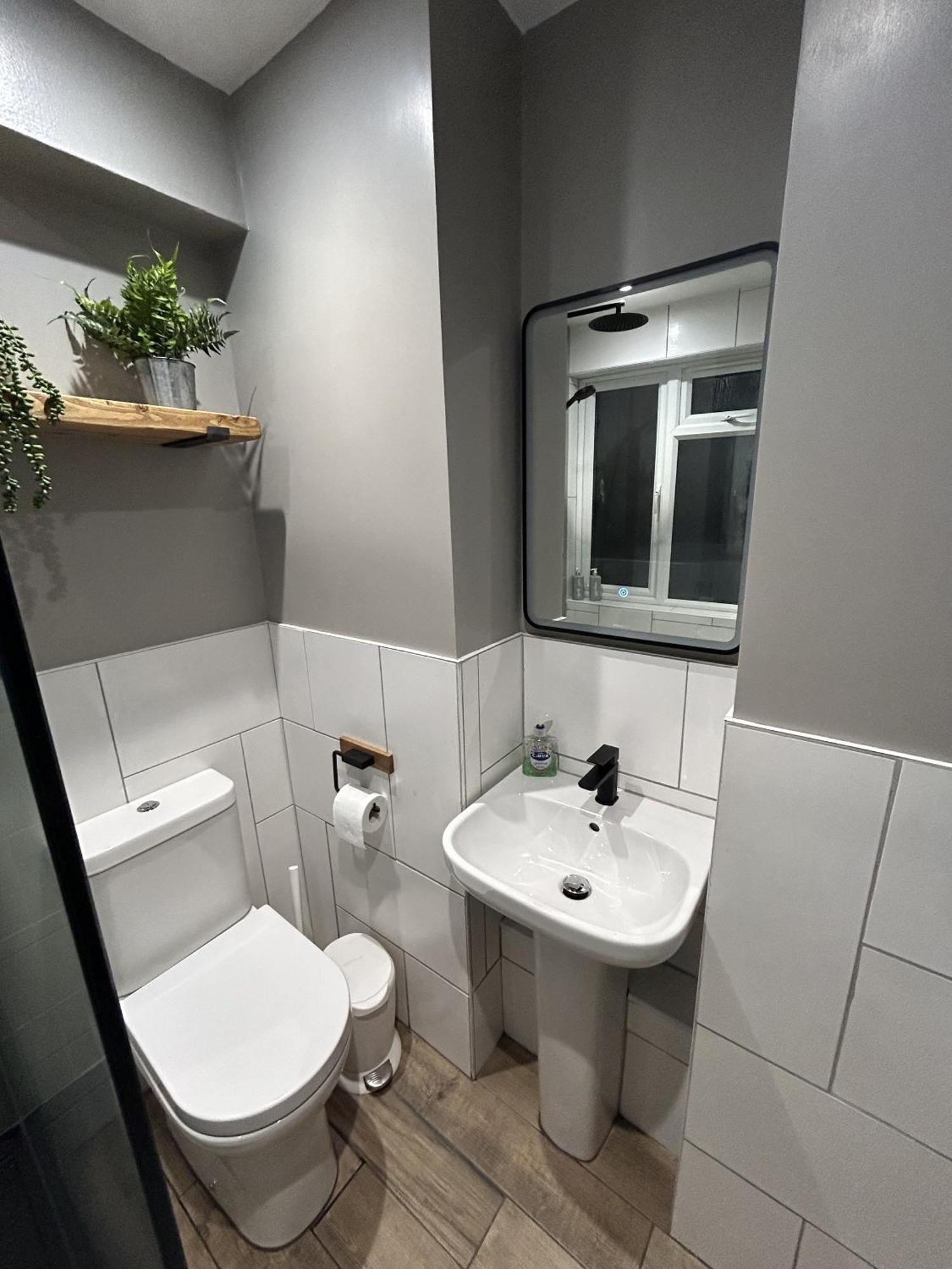 Sanctuary-By-Sea Apartman Worthing Kültér fotó
